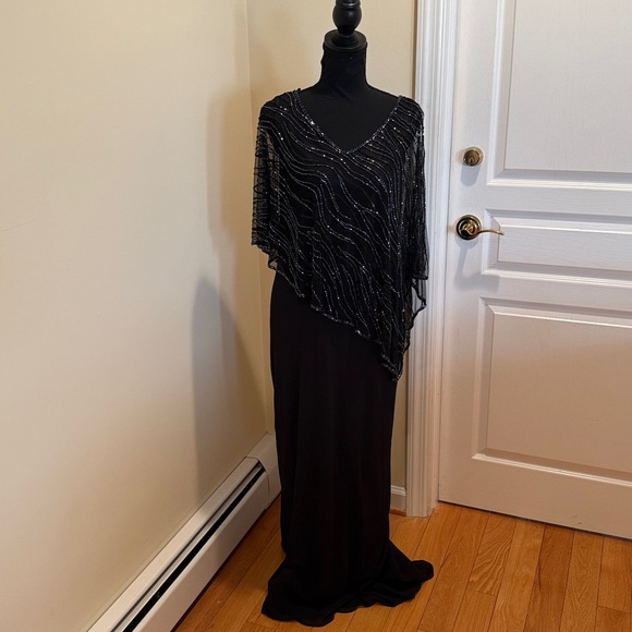 J Kara Black  Evening Dress with asymmetrical beaded overlay.new, never hemmed - Picture 15 of 16
